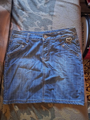 Denim skirt like new, women's size XL, blue