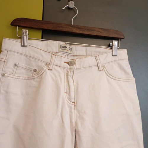 White women's jeans size M, like new