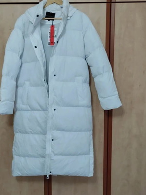 Splendid long white puffer coat elegant, new, size M