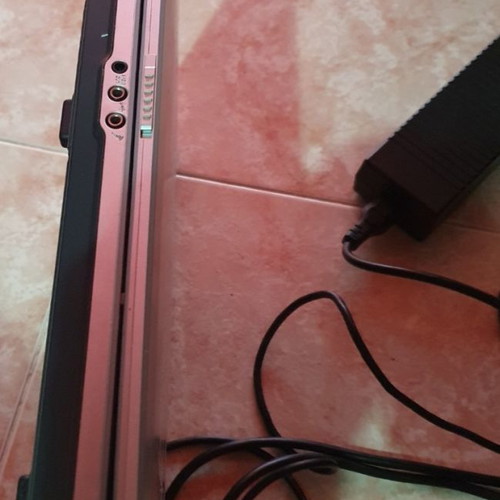 PLATO Notebook laptop used with LITEON charger for spare parts