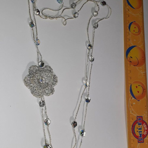 Handmade necklace with metallic silver thread and glass bead, new