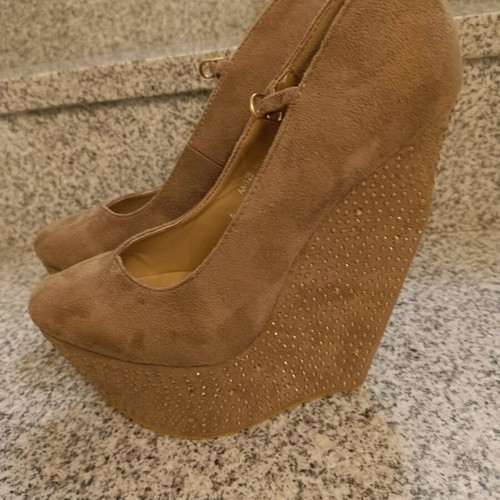Suede platform shoes with rhinestones and strap, new, beige