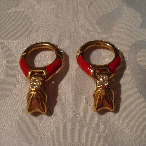 Vintage earrings with clips like new