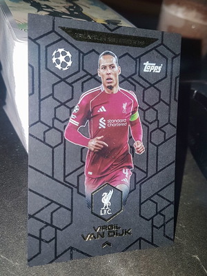 Virgil Van Dijk Black Edge Edition Topps Match Attax 2026 card like new