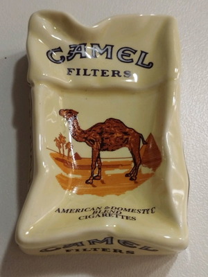 Керамична пепелник CAMEL винтидж в отлично състояние