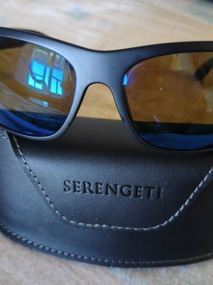 Serengeti Pistoia sunglasses new, black with cases and cloth