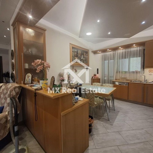 Apartment renovated ground floor 108 m² Keratsini Kokkino Vrachos