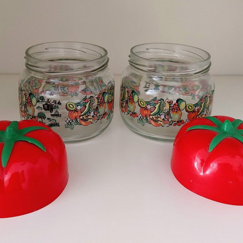 Set of 2 vintage glass kitchen jars with tomato lid