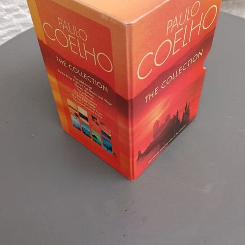 Paolo Coelho Collection of 7 English Books in Box like new