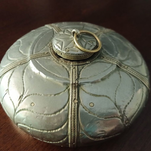 Alpaca (Arzanto) container, handcrafted vintage decorative piece