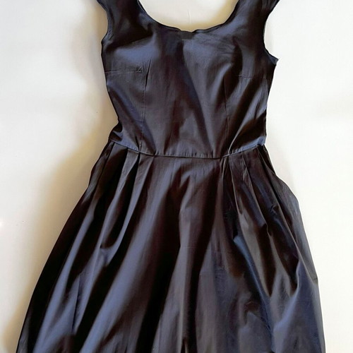 Julia Bergovich blue dress like new with wide skirt and large pockets