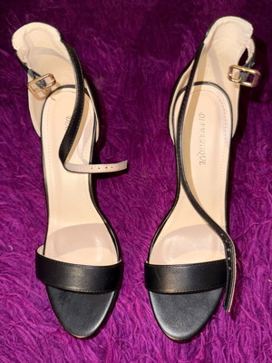 Tsoukalas Shoes black sandals like new, size 40