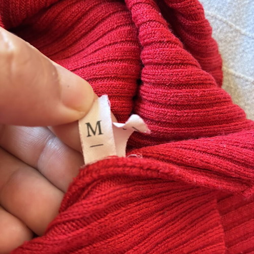 Red Hot Deux Pièces Knit Bundle V-Neck Cardigan & Wool Blend Jumper Set Size M