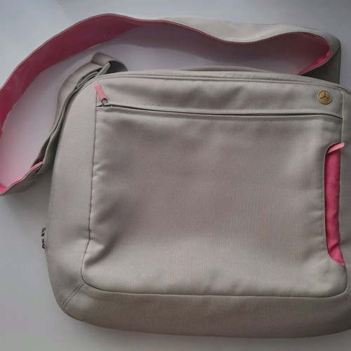 Belkin laptop bag like new, beige-pink