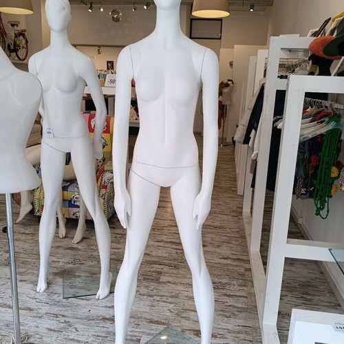Archon Display Mannequin in Abstract Style, Disassemblable, White, Like New
