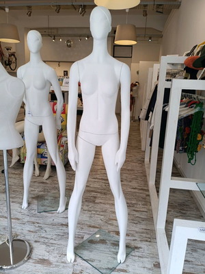 Archon Display Mannequin in Abstract Style, Disassemblable, White, Like New