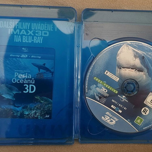 Blu Ray 3D Sharks by Cousteau like new with subtitles