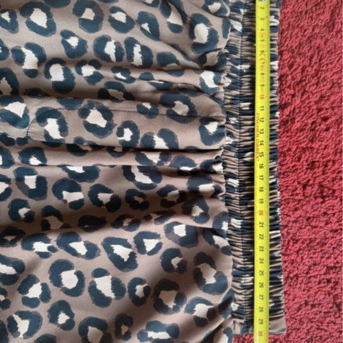 Karavan set animal print like new, blouse one size and pants small