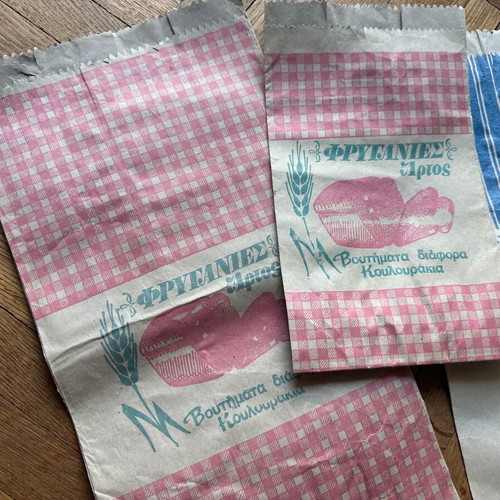 Old oven packaging set of 4, like new