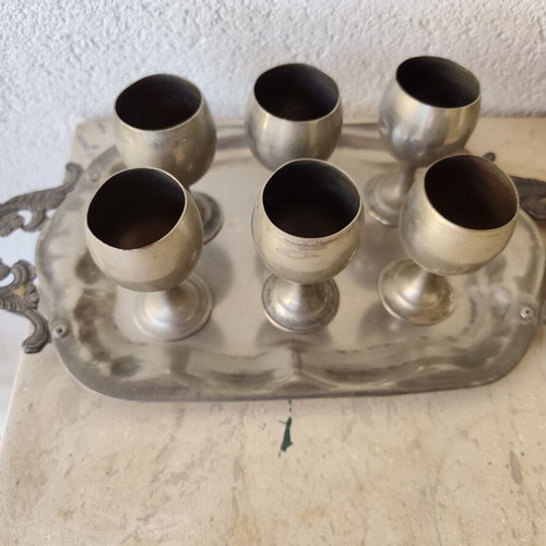 Silver Decorative Tray With 6 Liqueur Glasses Like New
