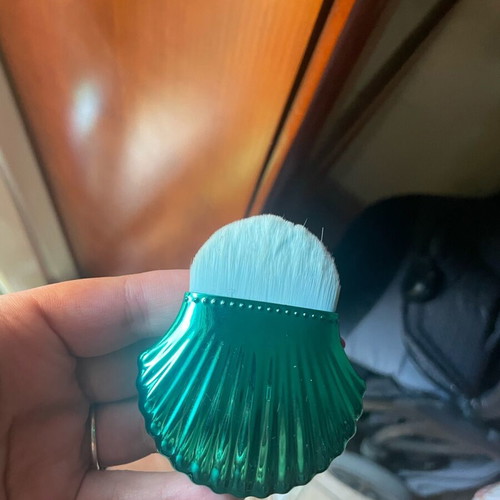 Inuwet Mermaid Cheek Brush like new