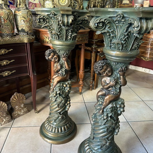Pair of flower stands made of paste, used, excellent condition