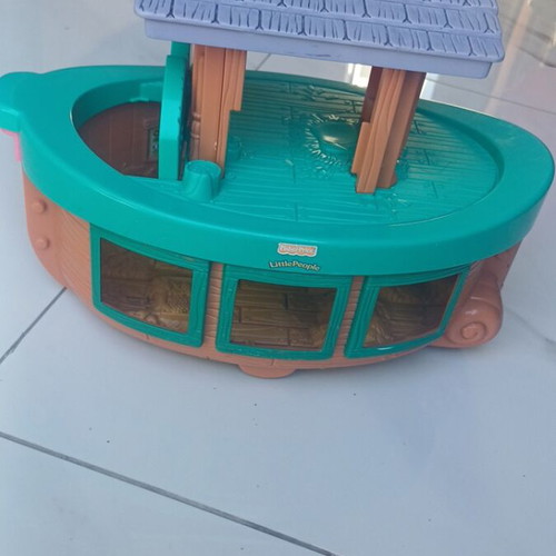 Fisher Price Little People Noah's Ark toy, 2009 model