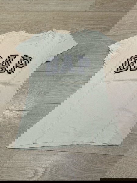 gap μπλουζάκι