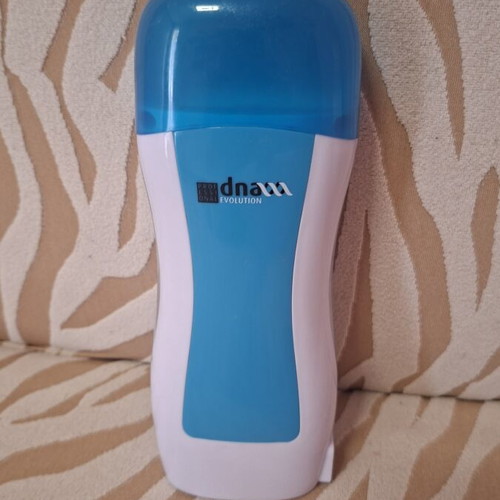 Wax Heater like new with free waxing strips