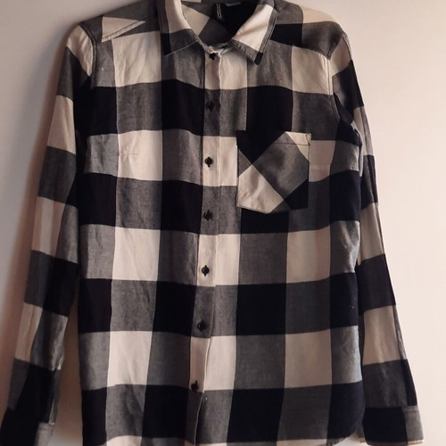 H&M women's long-sleeve checked shirt, size M, black and white