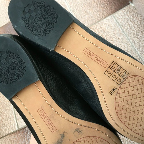 Vince Camuto leather ballet flats new, black with gold detail, size 37