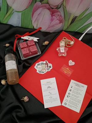 Σετ Inspired Hypnotic & Si Passione με Αφρόλουτρο, Body Scrub, Wax Melts και Αρωματικό Αυτοκινήτου κατόπιν παραγγελίας