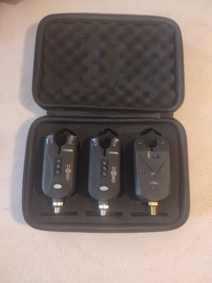 Fishing bite alarms used, set of 3 with carrying case