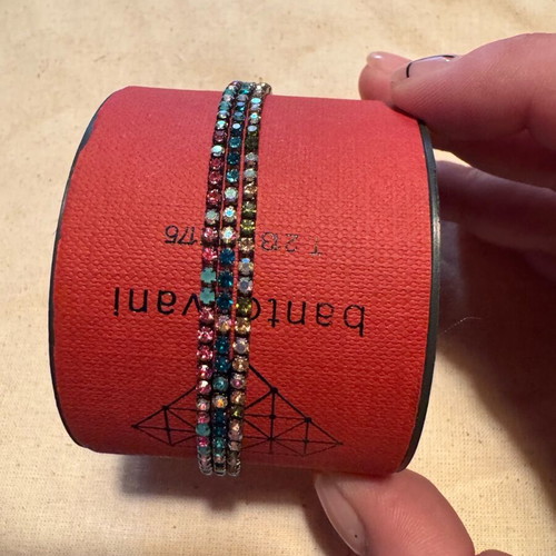 Elastic bracelets with rhinestones like new, set of 3