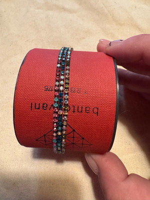 Elastic bracelets with rhinestones like new, set of 3