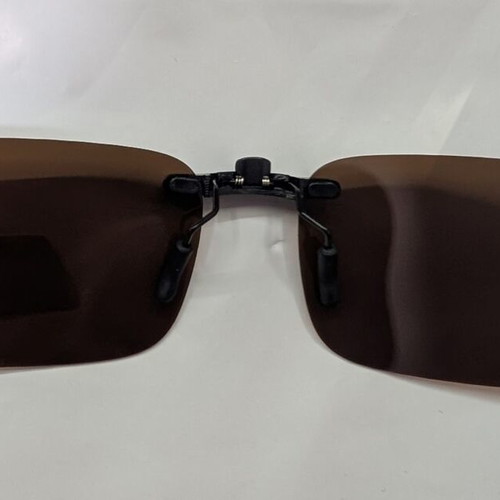 Polarized clip-on glasses lenses, brown
