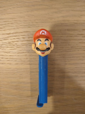 Pez Super Mario Nintendo candy dispenser used