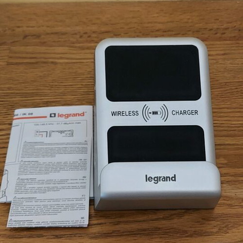 Legrand Mosaic Wireless Charger Aluminium 077599 new