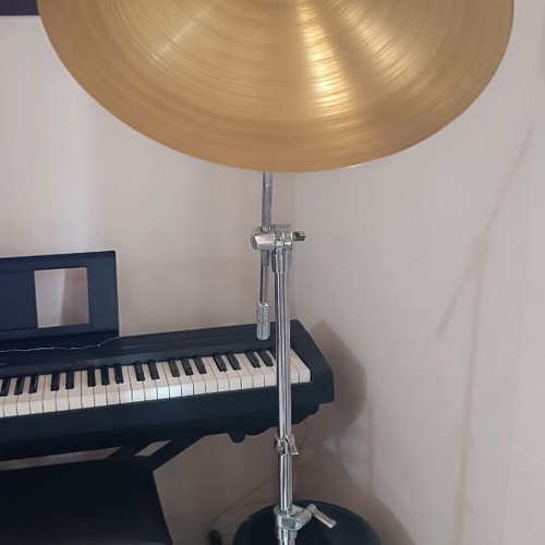 Paiste 101 Brass 16" China Cymbal with Boom Stand like new