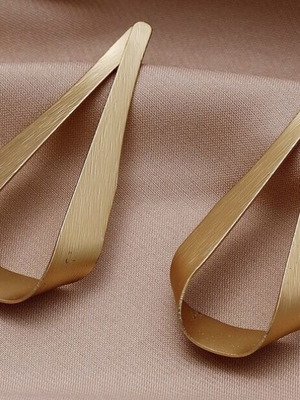 Geometric gold-colored earrings new