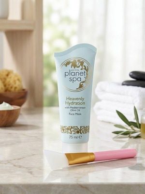 Avon Planet Spa Heavenly Hydration Face Mask Set with Silicone Brush 75ml