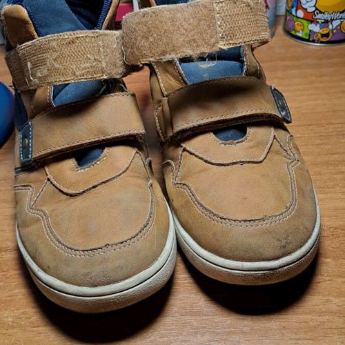 Boys' boots used, size 32, brown