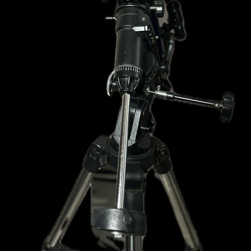 Bresser Skylux 70/700 telescope used with tripod and eyepieces