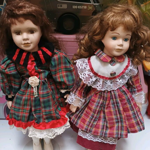 Porcelain dolls used, set of 2 pieces