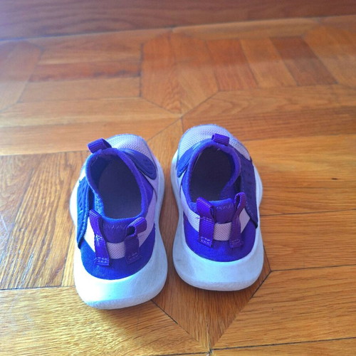 Under Armour kids shoes for girl used