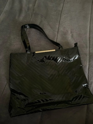 Vintage black handbag like new