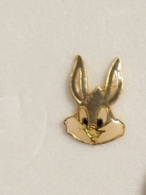 Gold Bugs Bunny children's earring used, collectible