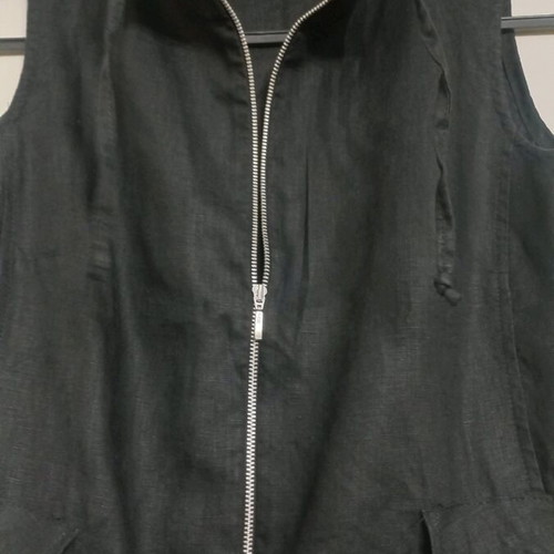 Women's vest like new, linen, size S, black