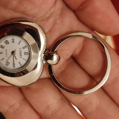 Keychain watch new, silver