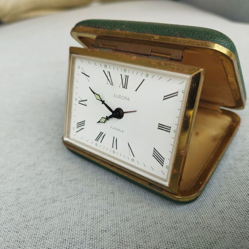 Vintage μηχανικό ξυπνητήρι Europa 2 jewels μεταχειρισμένο, αναλογικό